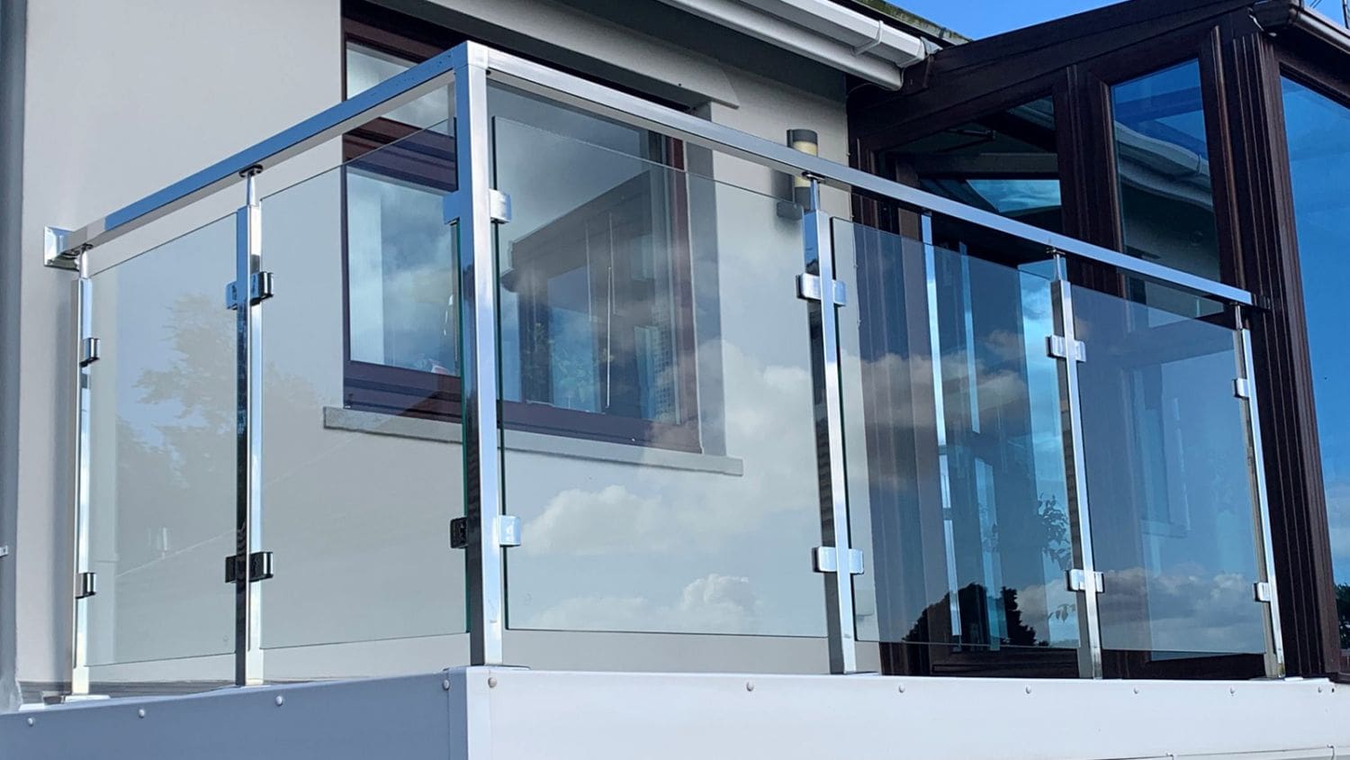 هندریل شیشه ای