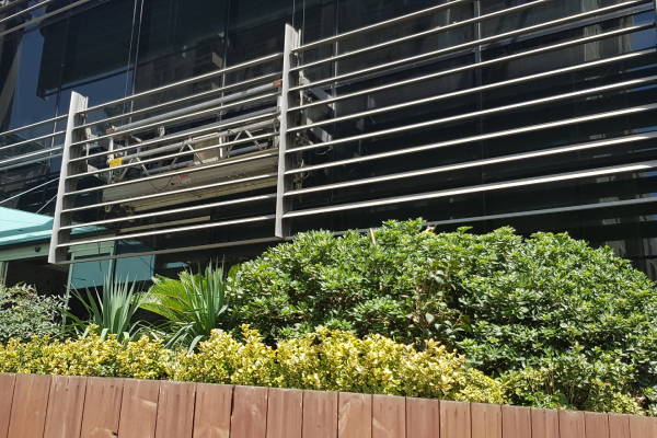 اجرای لوور در نما (1)